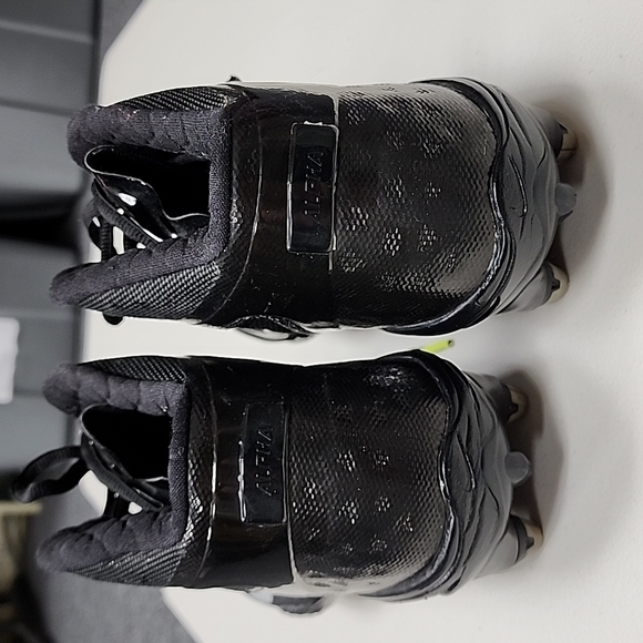 Nike cleats (SB3) - Picture 3 of 4